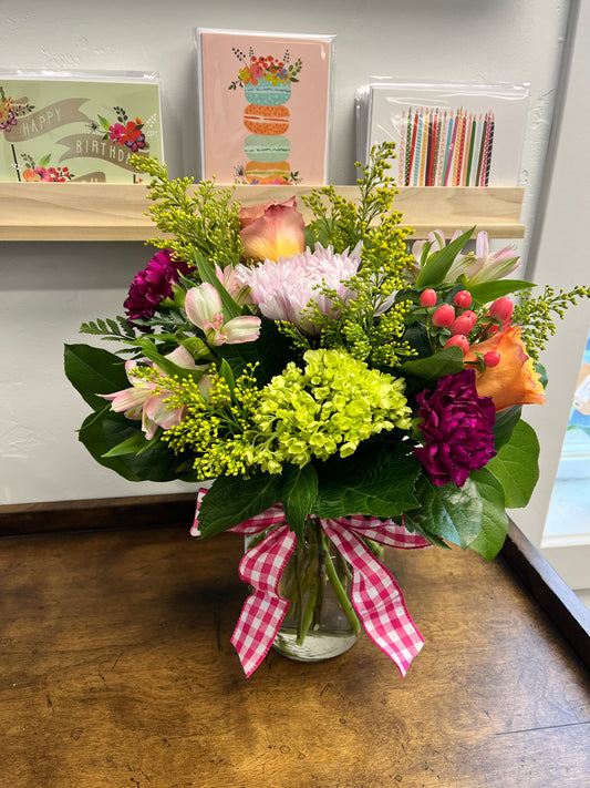 Designers Choice Fresh Arrangement (Image Is for Size Reference)
